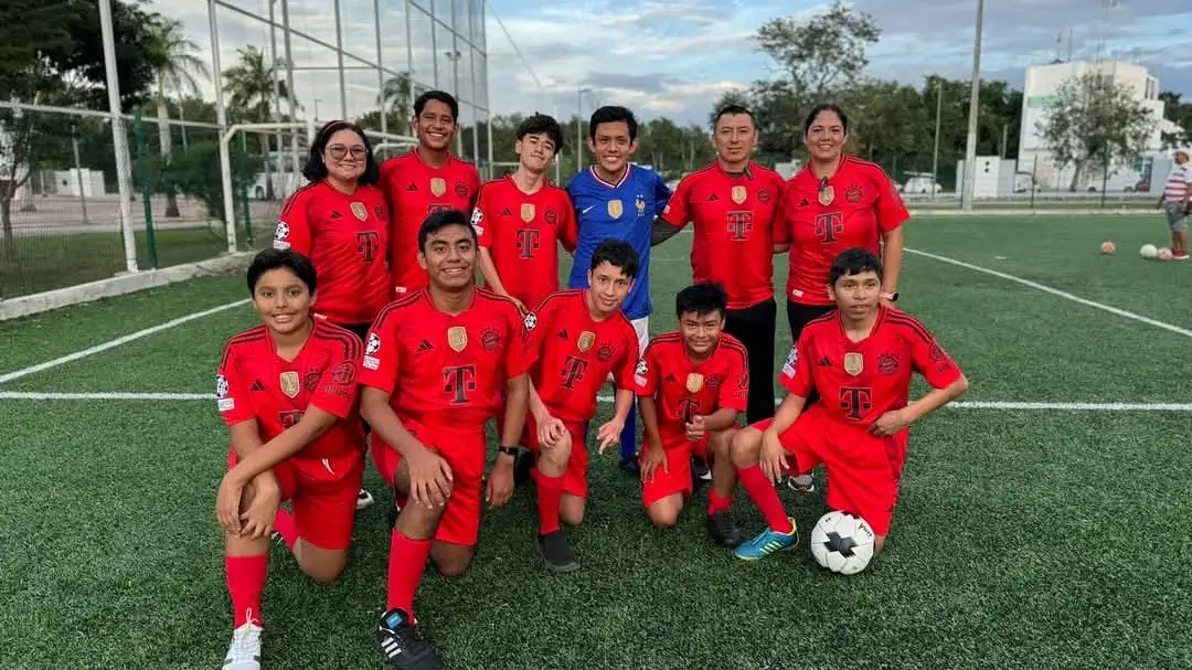 Con bombo y platillo 👏🏼celebran 1er aniversario de la Escuela Municipal de Fútbol Adaptado! 🥳