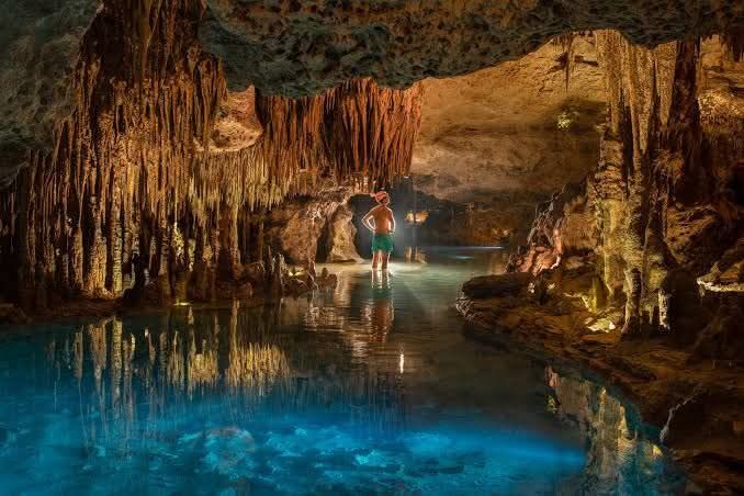 ¿Medio centenar de personas atrapadas en río subterráneo de Xplor? Esto se sabe