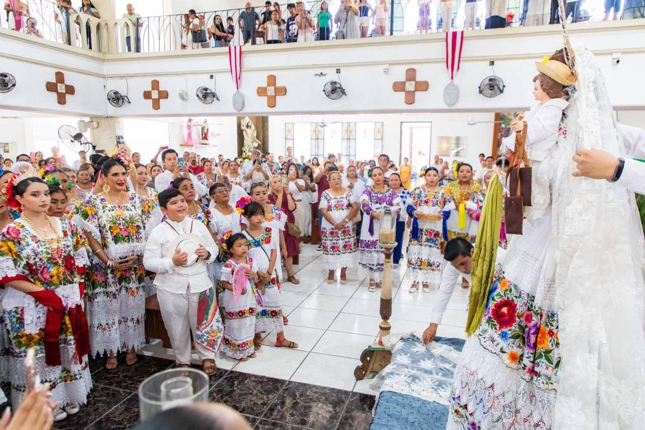 Playa del Carmen celebra con orgullo sus tradiciones; iniciaron las festividades en honor a la Virgen del Carmen, símbolo de identidad y arraigo de nuestro pueblo.