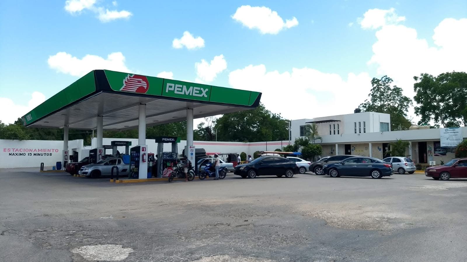 CLAUSURAN 10 GASOLINERAS EN QUINTANA ROO POR IRREGULARIDADES DETECTADAS EN OPERATIVO FEDERAL.
