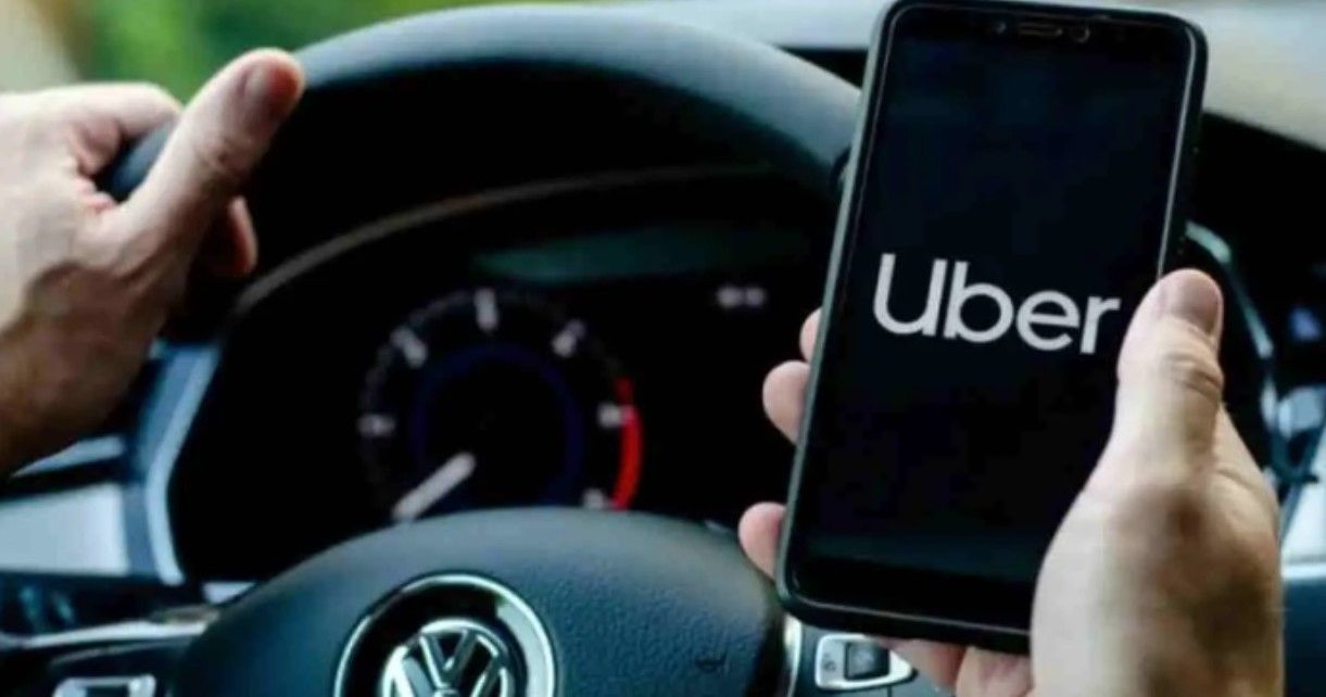 Confirmado que Uber sin permisos para ofrecer servicio de transporte en aeropuertos,