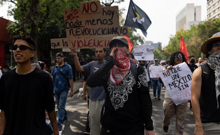 Carlos Trejo se lanza contra marcha de la Generación Z: “lo que veo es una cantidad de ignorantes”