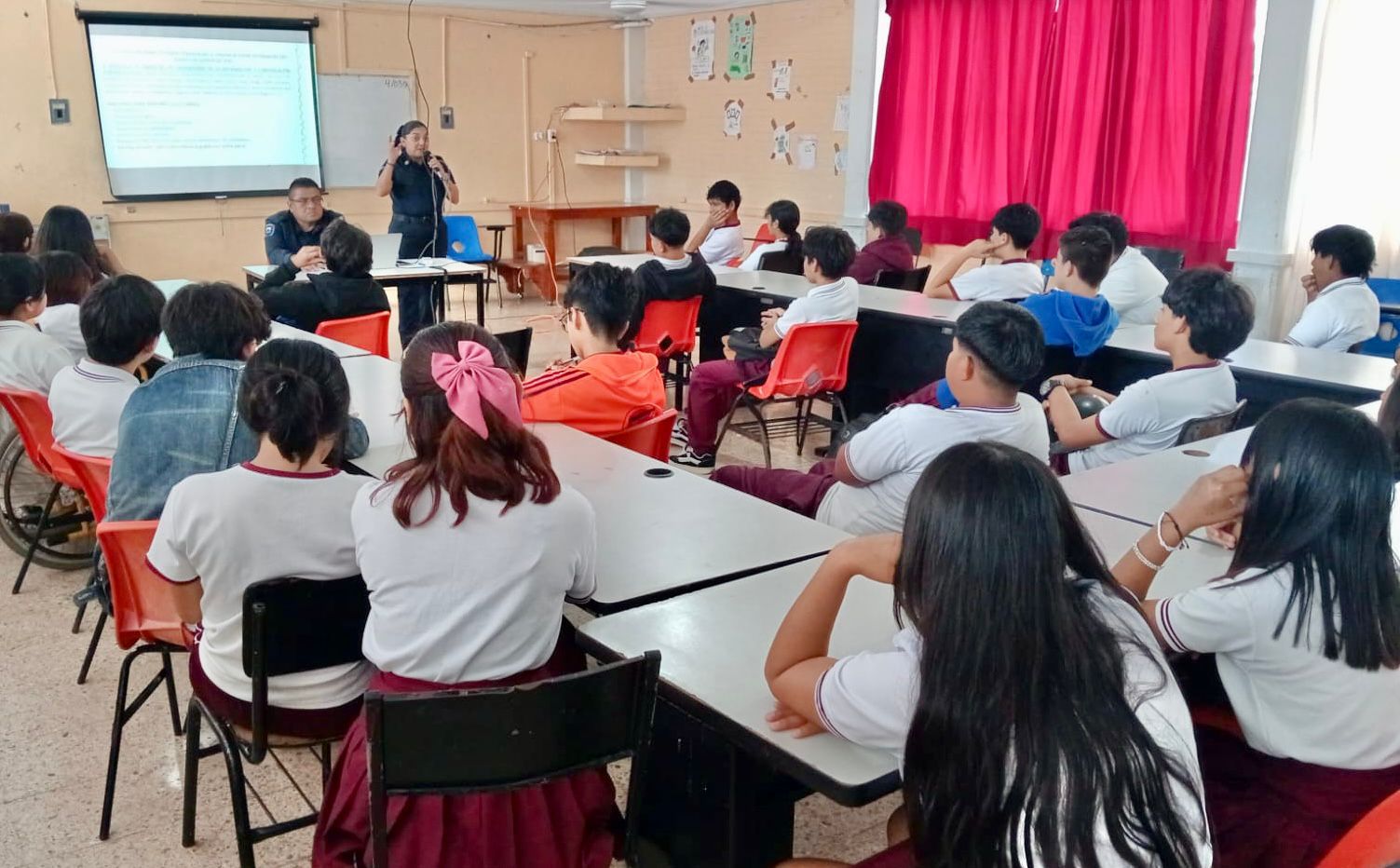 Seguridad Pública concluye con éxito jornada de pláticas sobre ciberdelitos en la Secundaria Técnica “José Vasconcelos”