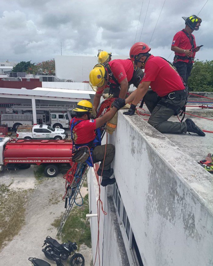 Reconocen labor del Cuerpo de Bomberos de Cozumel
